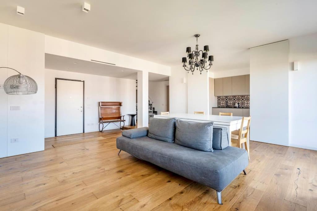 Luvi - Campania Appartamento Milano